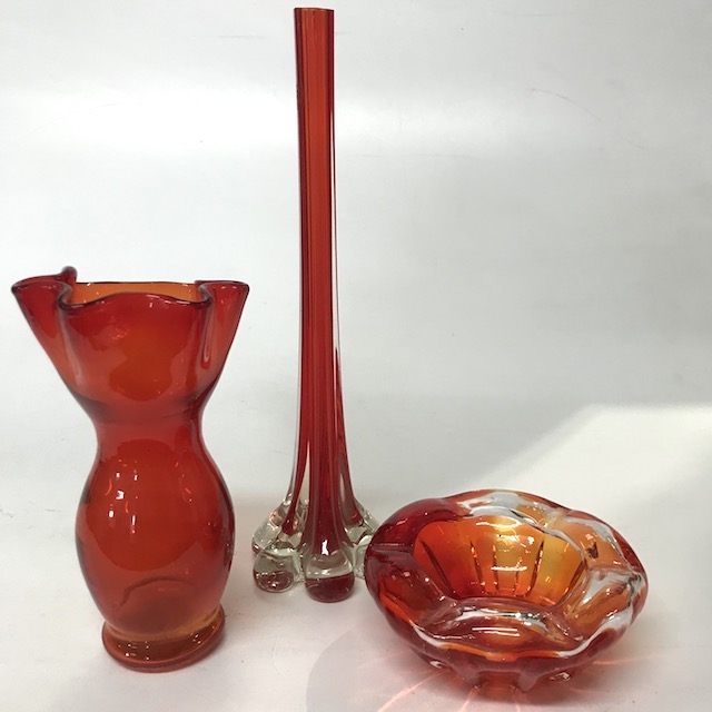 ART GLASS (VASES, BOTTLES, BOWLS), Red